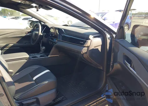 2025 Toyota Camry Se z USA, uszkodzony, nr VIN 4T1DAACK6SU083880